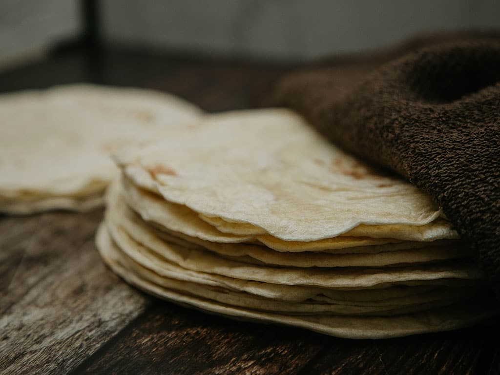 https://www.tiasaalimentos.com.mx/wp-content/uploads/2023/09/tortillas-de-harina-nortenas.jpg